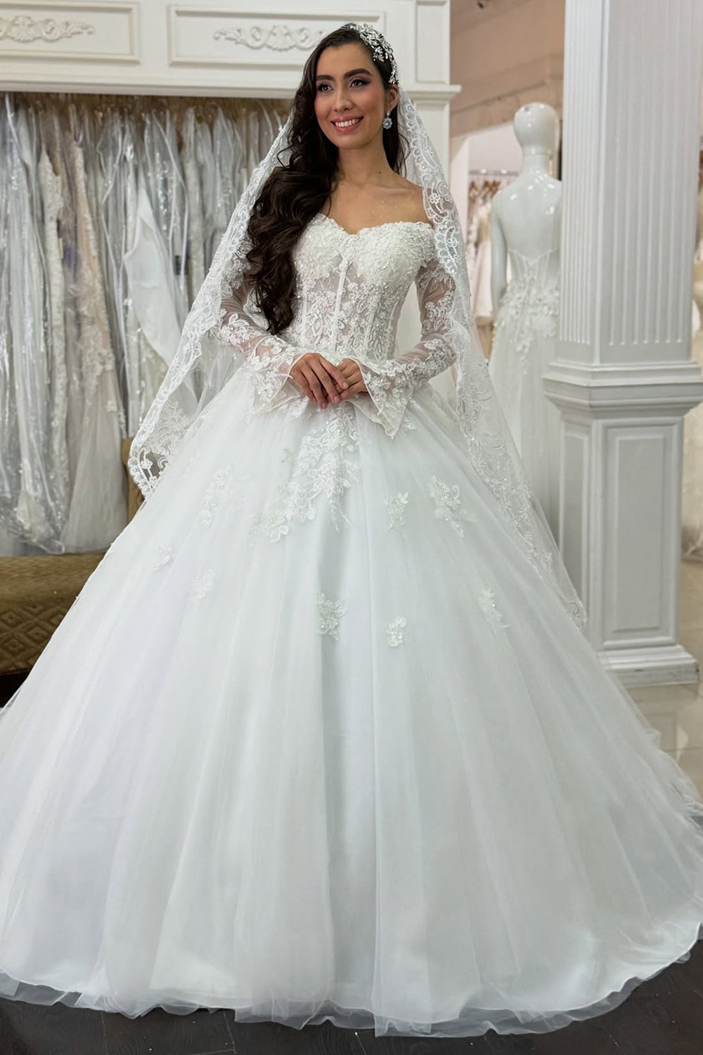 Off Shoulder Tulle Lace Appliqued Boho Wedding Dresses Long Sleeves Wedding Gowns for Bride HE1054