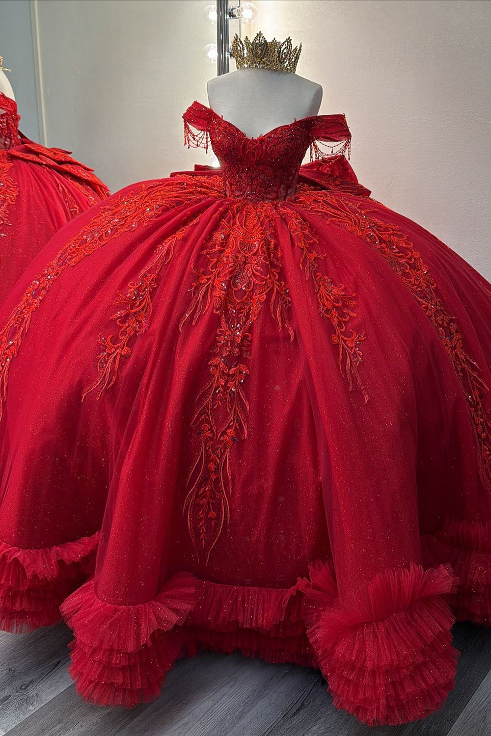 Princess Ball Gown Red Quinceanera Dresses Off Shoulder Sweet 16 Birthday Party Dresses HE1075