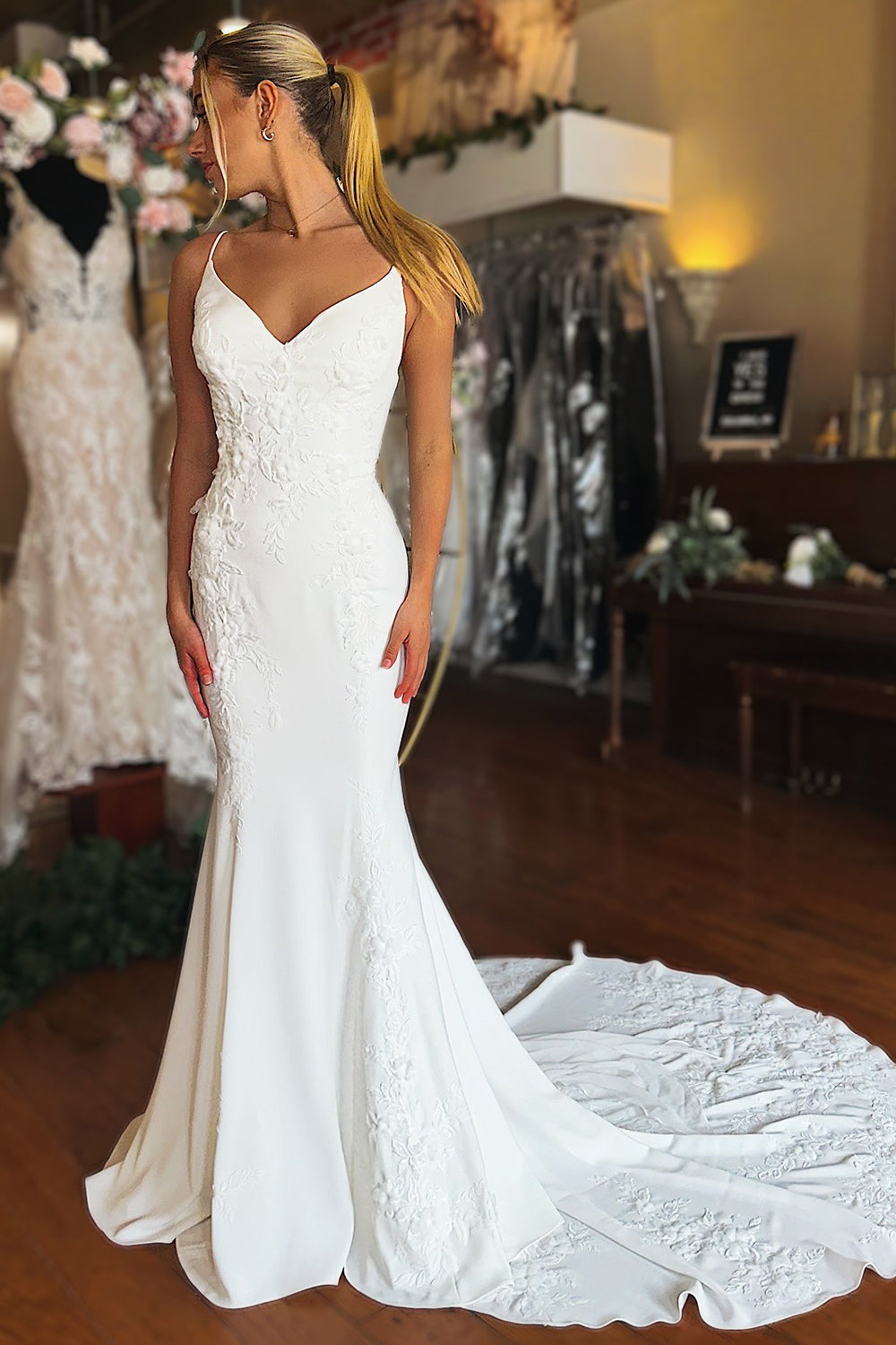 Mermaid Satin V Neck Beach Wedding Dresses Lace Appliqued Wedding Gowns for Bride HE998