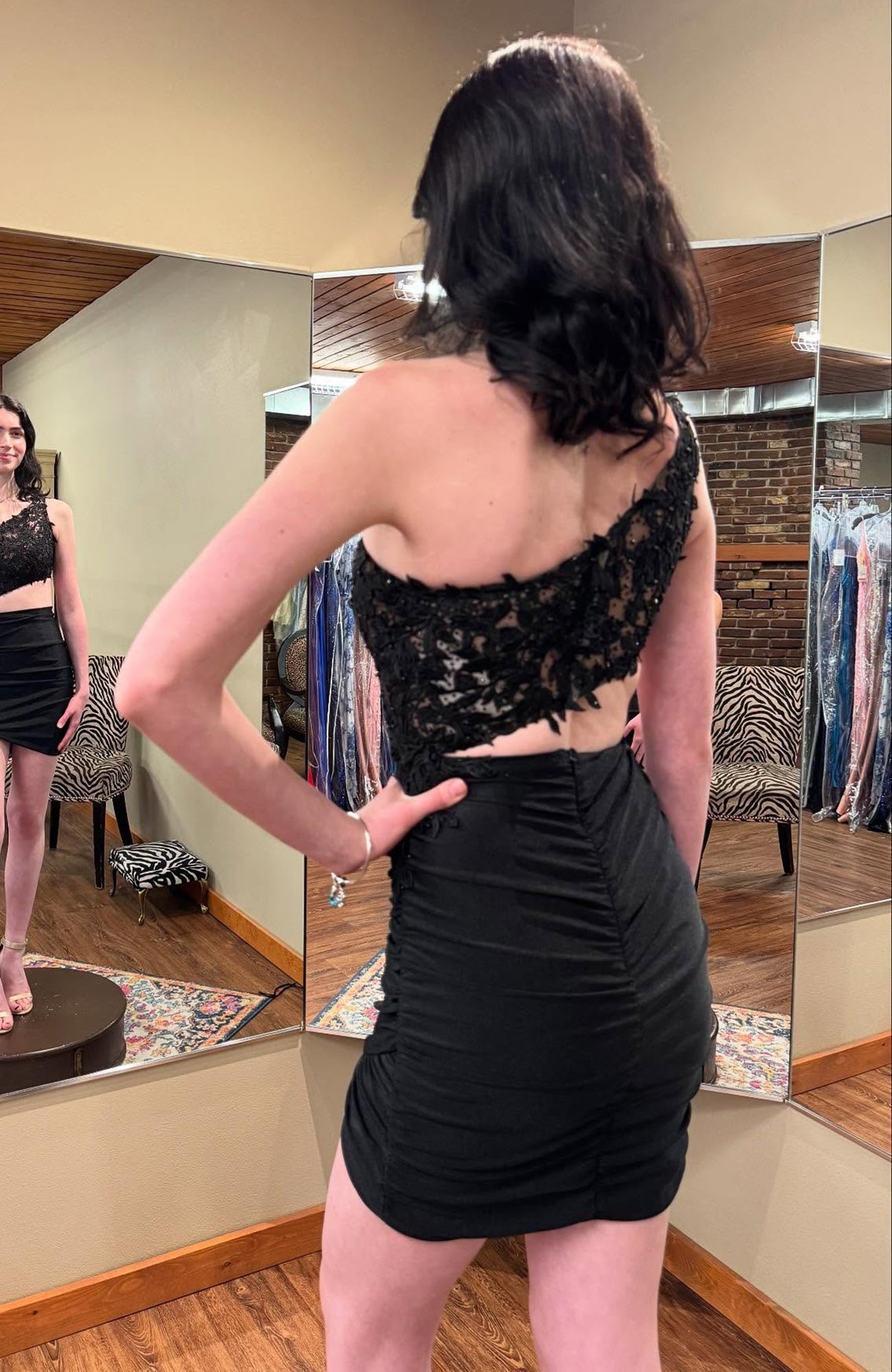Sheath One Shoulder Chiffon Lace Appliqued Homecoming Dresses for Juniors HE919