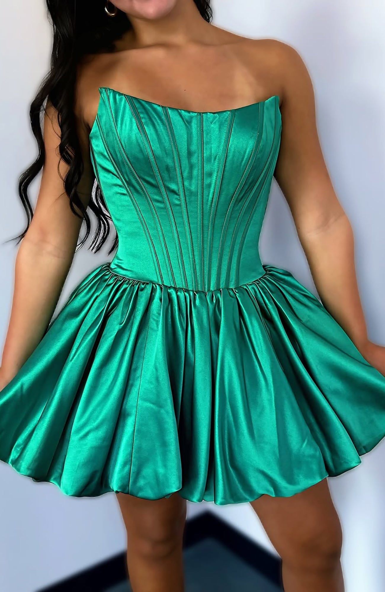 Satin Corset A Line Strapless Homecoming Dresses Knee Length Cocktail Gowns HE847