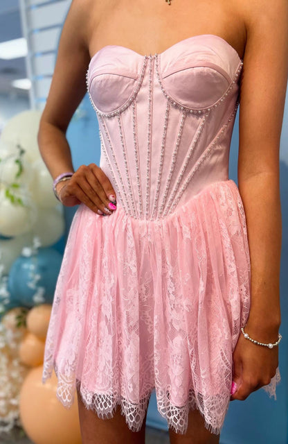 Sweetheart A Line Tulle Corset Lace Homecoming Dresses Strapless Party Gowns HE925