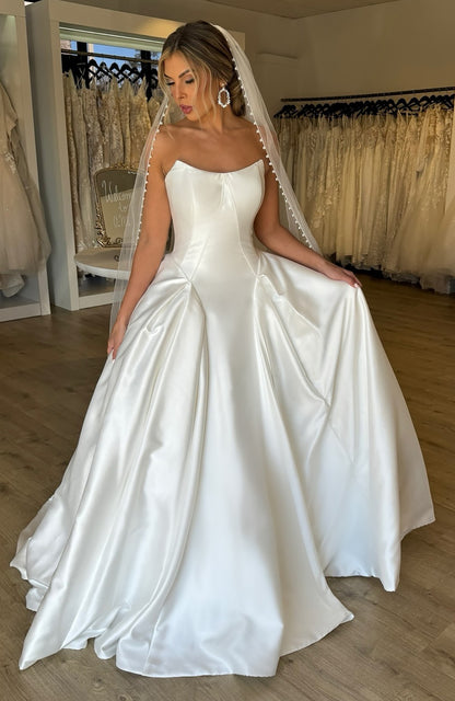 Women's White Satin A Line Corset Wedding Dresses Sweetheart Simple Bridal Wedding Gowns HE1001