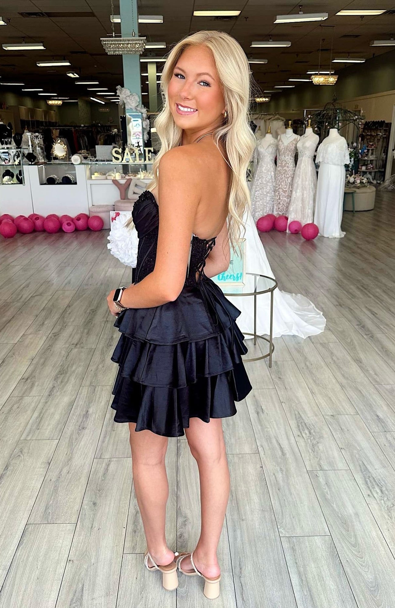 Sweetheart Satin Ruffles A Line Corset Lace Appliqued Homecoming Dresses HE841
