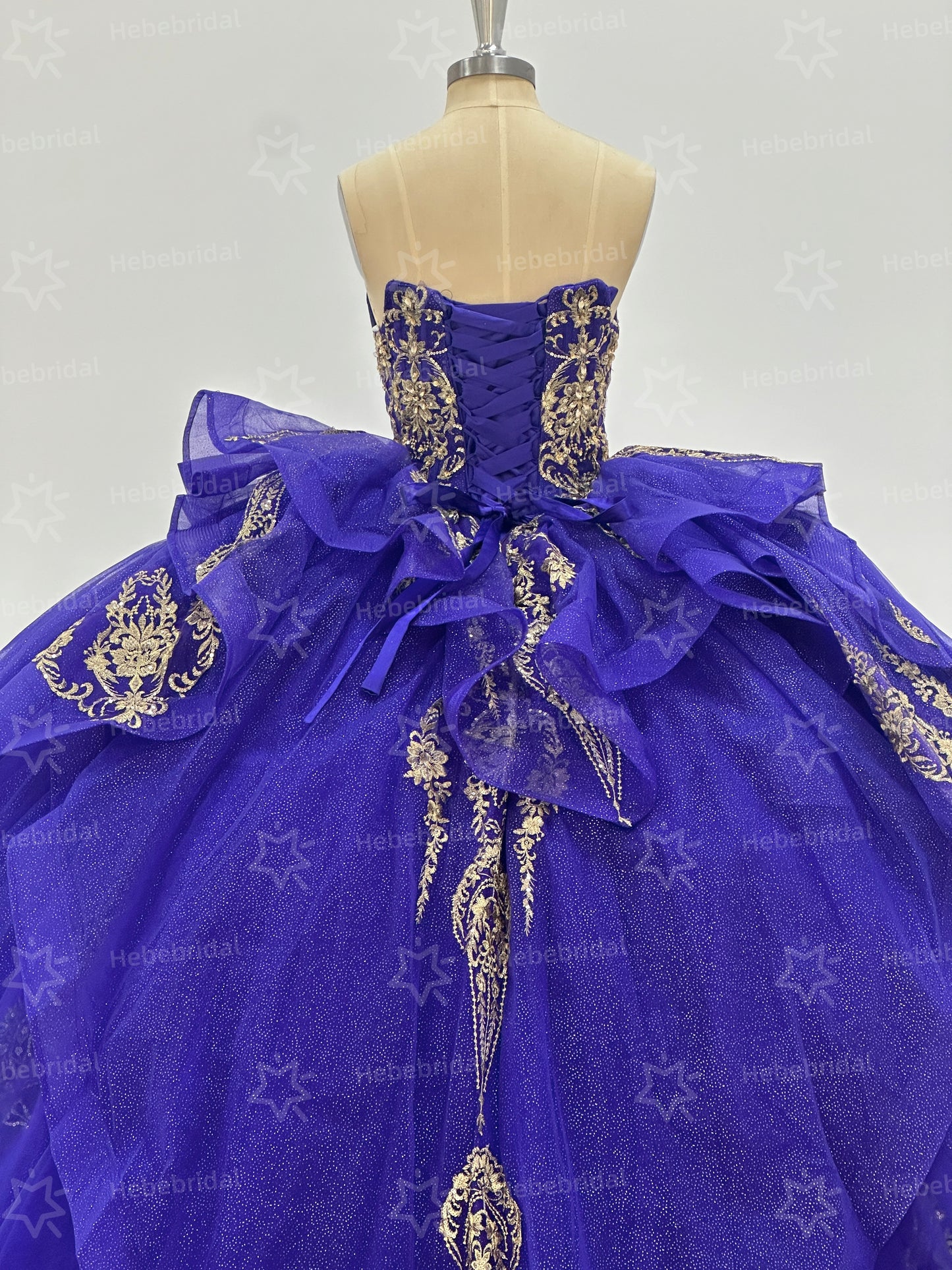 Sweetheart Ball Gown Tulle Beaded Quinceanera Dresses Princess Sweet 16 Party Gowns HE1196