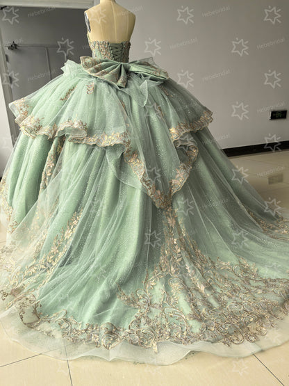 Sweetheart Ball Gown Sage Quinceanera Dresses Tulle Tiered Appliqued Party Gown HE1441