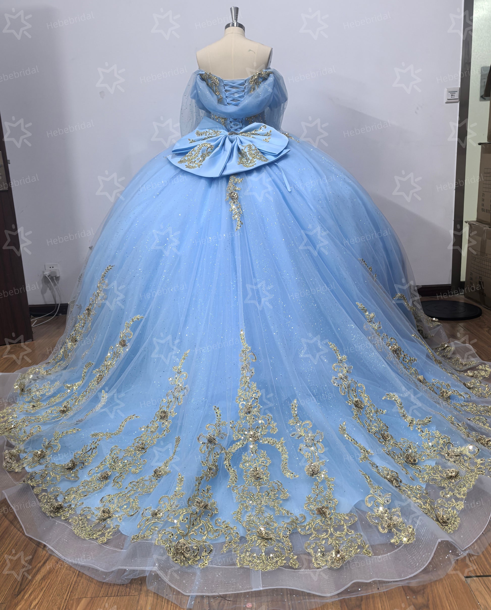 Off Shoulder Glittery Blue Quinceanera Dresses Tulle Appliqued Birthda Off Shoulder Glittery Blue Quinceanera Dresses Tulle Appliqued Birthda