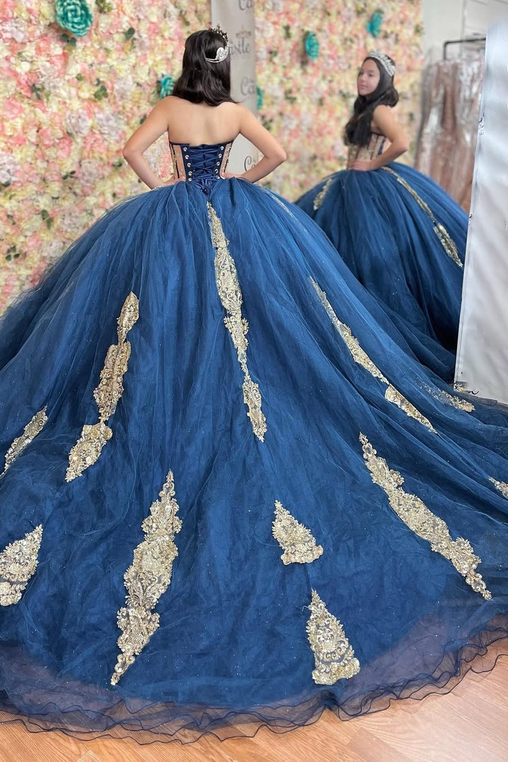 HE056-Blue Tulle Lace Appliques Quinceanera Dresses Ball Gown Cap Sleeves Birthday Party Dresses for Sweet 16