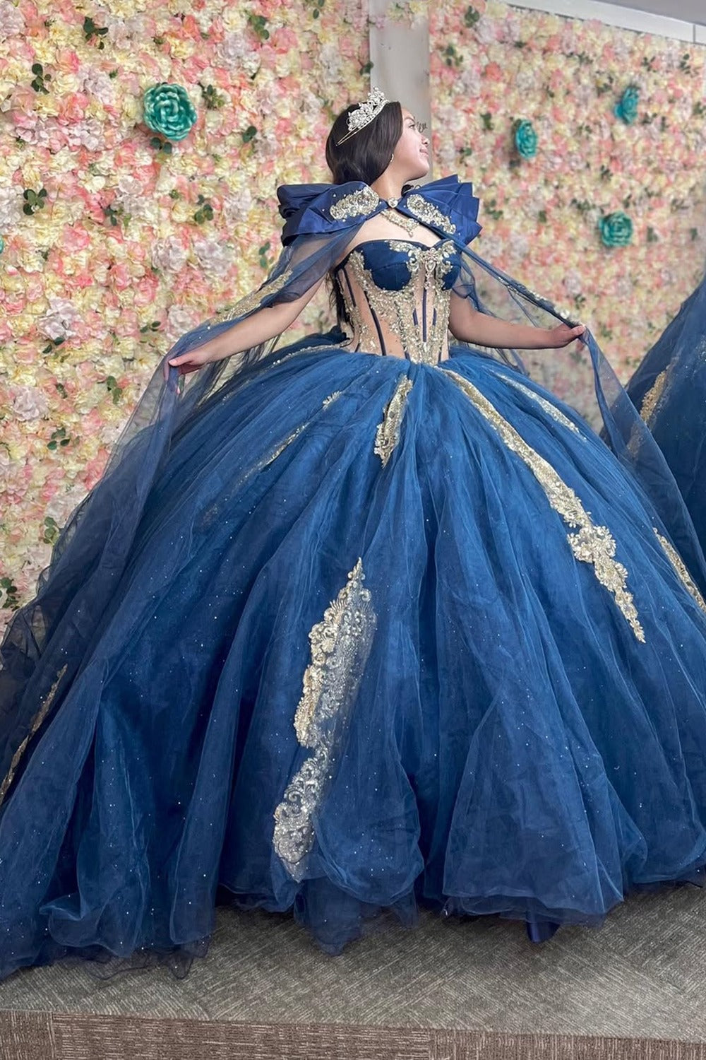 HE056-Blue Tulle Lace Appliques Quinceanera Dresses Ball Gown Cap Sleeves Birthday Party Dresses for Sweet 16