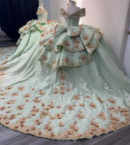 Ball Gown Luxury Glittery Tulle Lace Crystal Quinceanera Dresses with Ruffles HE938