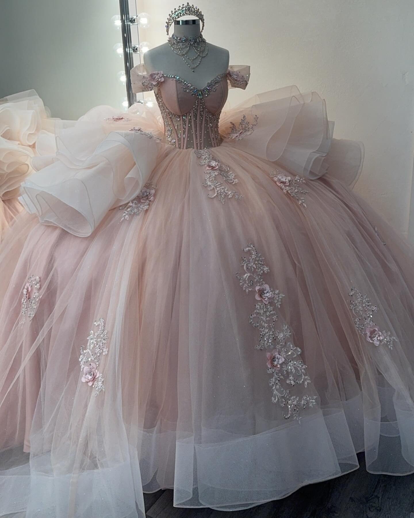Off Shoulder Tulle Ruffles Lace Beaded Pink Quinceanera Dresses for Birthday Party HE940