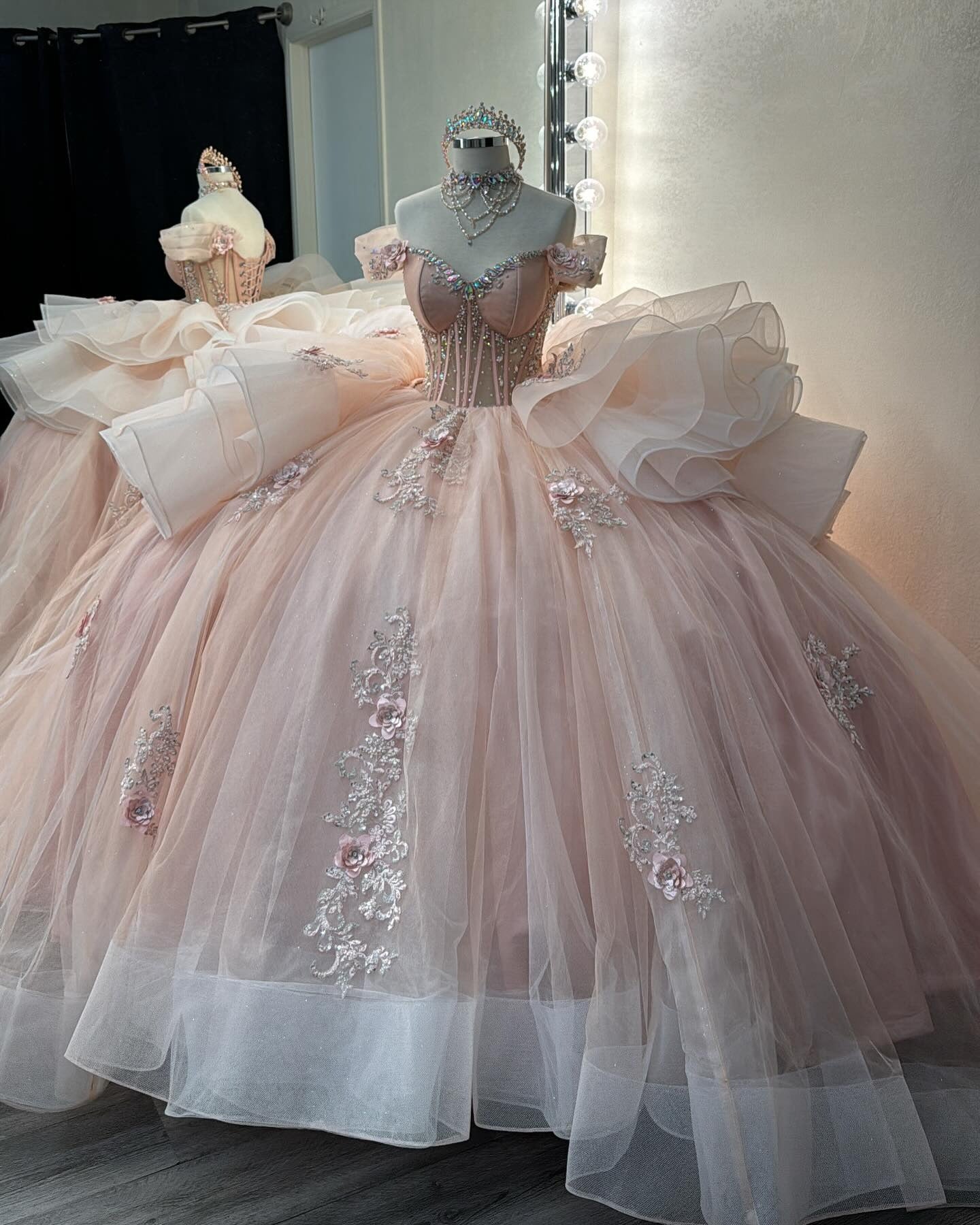 Off Shoulder Tulle Ruffles Lace Beaded Pink Quinceanera Dresses for Birthday Party HE940