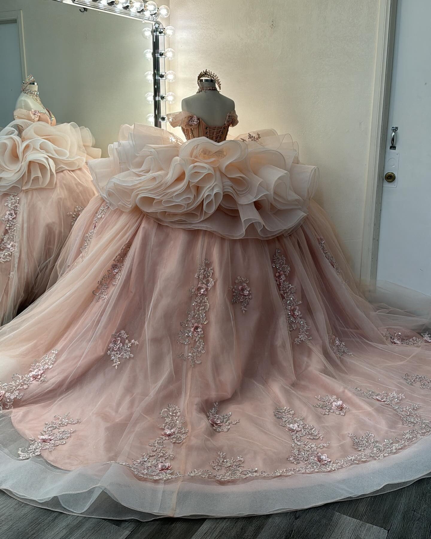 Off Shoulder Tulle Ruffles Lace Beaded Pink Quinceanera Dresses for Birthday Party HE940
