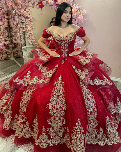 Off Shoulder Lace Appliqued Tulle Red Sweet 15 Quinceanera Dresses with Tiered HE1584