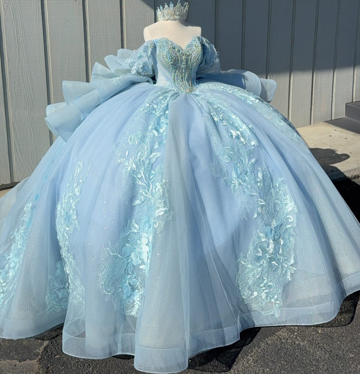 Princess Ball Gown Tulle Lace Appliqued Quinceanera Dresses for Sweet 16 Party HE937