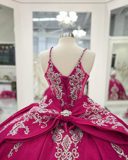 HE213-Vestido de quinceañera estilo princesa con apliques de encaje de tul y escote en V para fiesta de cumpleaños de 16 años
