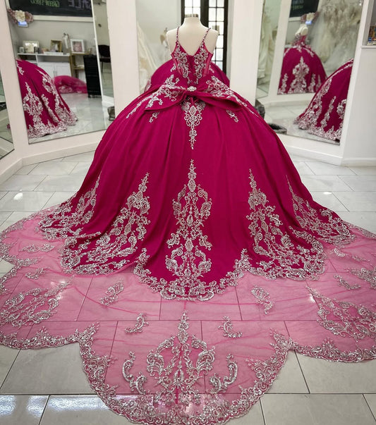 HE213-Vestido de quinceañera estilo princesa con apliques de encaje de tul y escote en V para fiesta de cumpleaños de 16 años