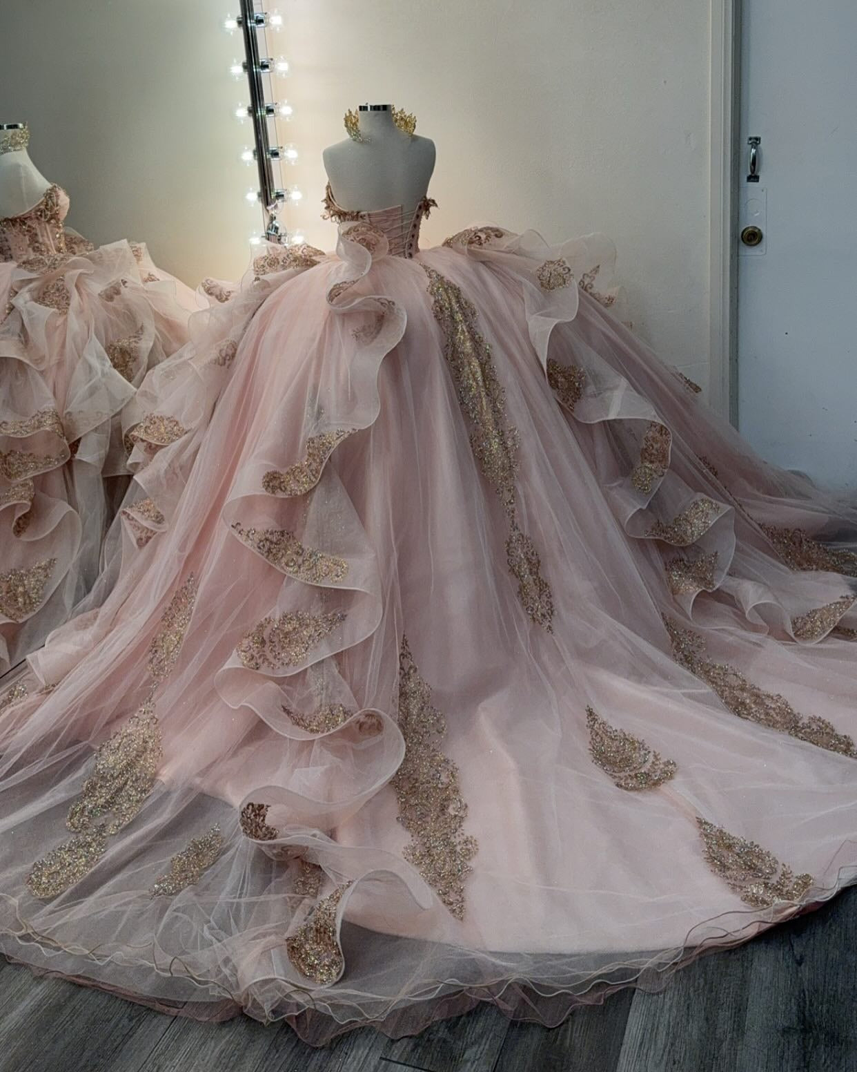 Sweetheart Tulle Ruffle Lace Appliqued Blush Quinceanera Dresses for Sweet 16 Party HE935
