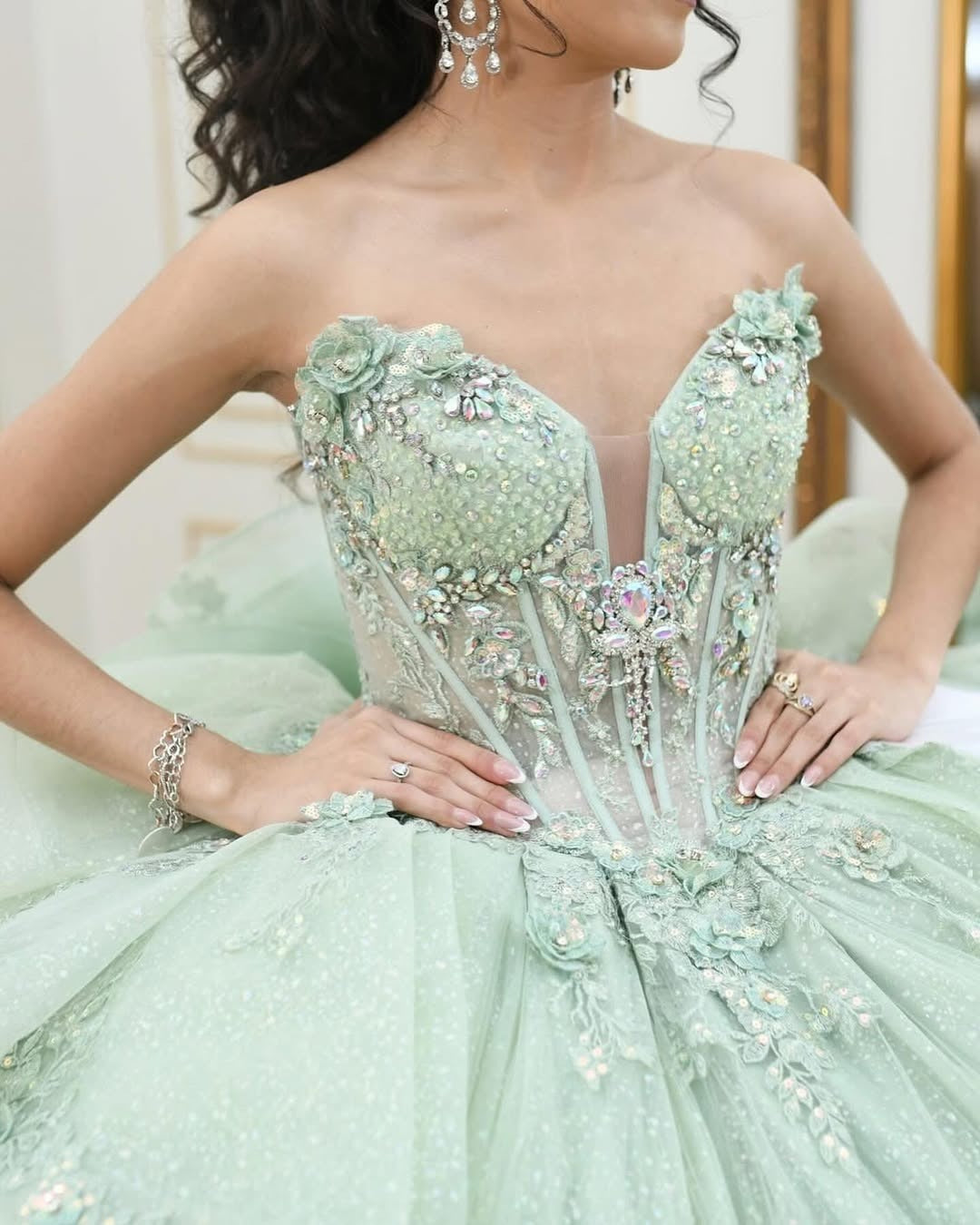 HE074 - Hermoso vestido de quinceañera con escote corazón y mangas cortas, apliques de encaje de tul, ideal para fiestas de graduación de cumpleaños de 16 años