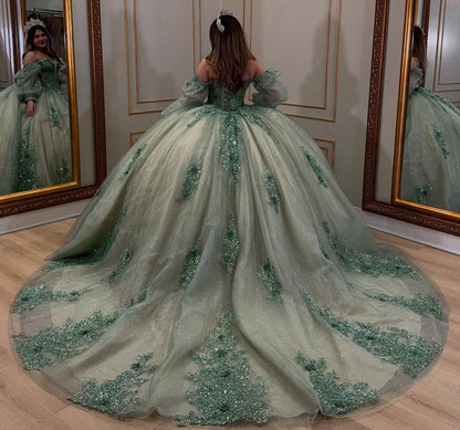 HE051-Green Lace Appliques Beaded Quinceanera Dresses Ball Gown Long Sleeves Sweet 16 Birthday Party Dress