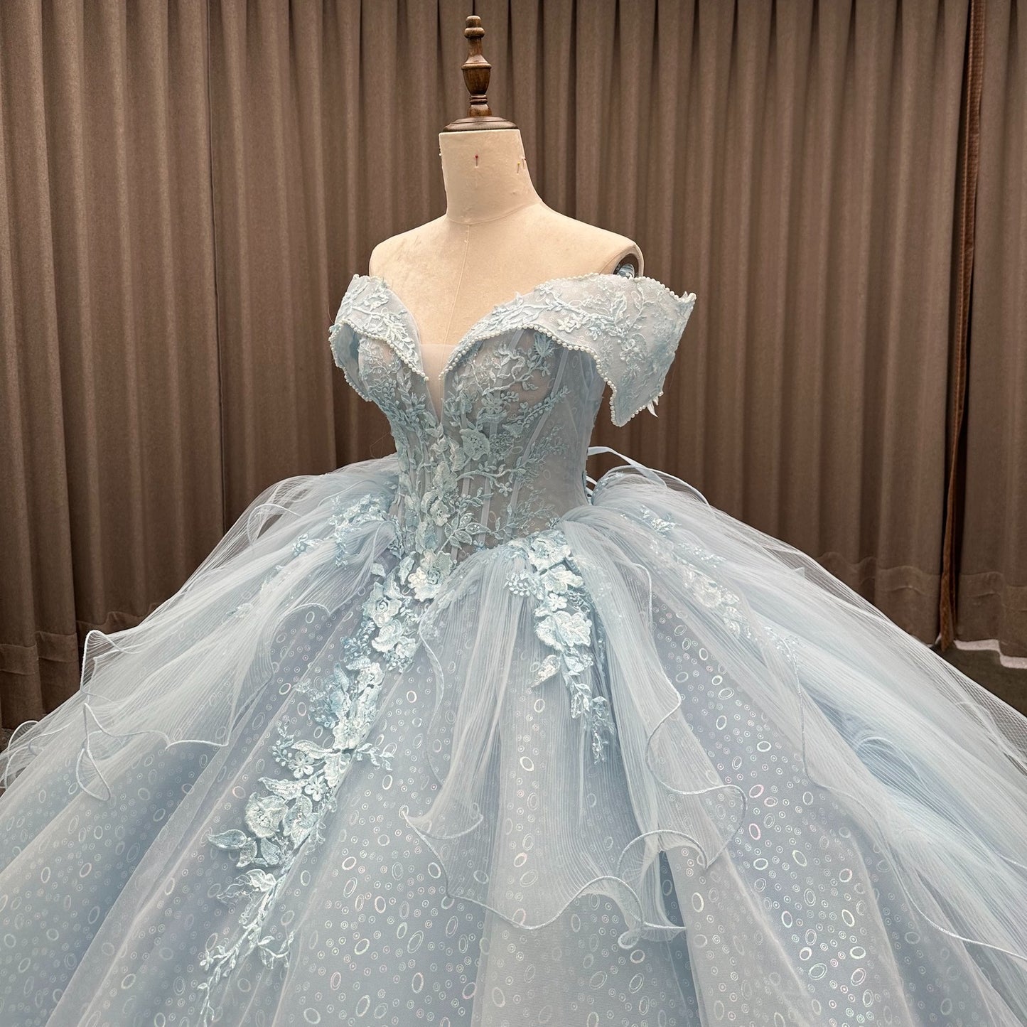 HE285-Off Shoulder Ball Gown Sweet 16 Quinceanera Dresses Princess Tulle Lace Ruffles Birthday Prom Party Dresses