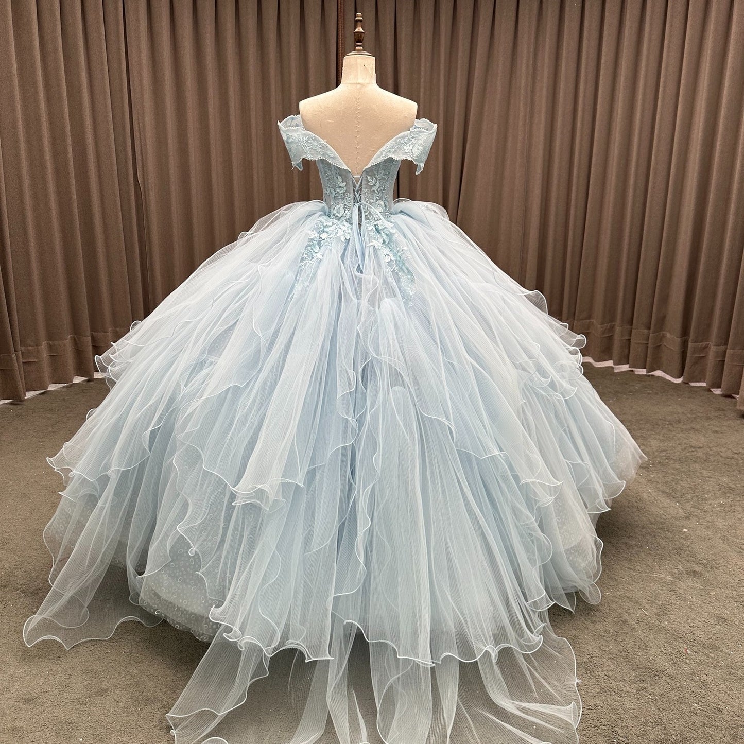 HE285-Off Shoulder Ball Gown Sweet 16 Quinceanera Dresses Princess Tulle Lace Ruffles Birthday Prom Party Dresses