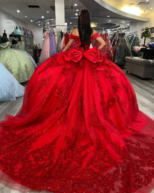 Princess Red Quinceanera Dresses Ball Gown Lace Appliques Sweet 16 Party Gowns HE526