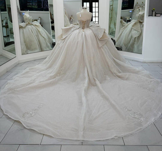 Vestido de quinceañera con tul color champán y encaje con cuentas, vestido de fiesta estilo princesa con escote corazón HE429