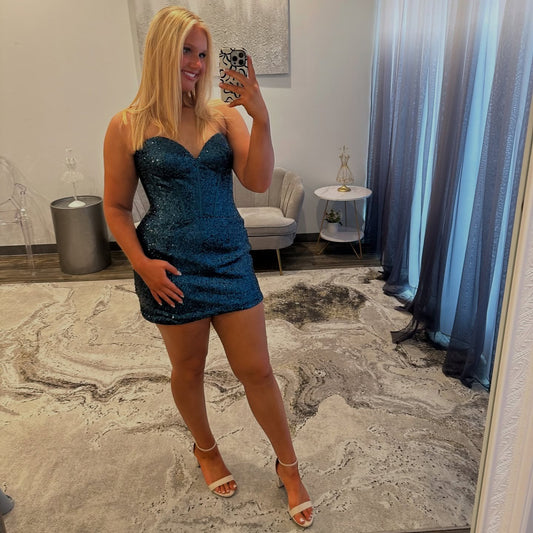 Vestidos de fiesta cortos sin mangas con lentejuelas brillantes HE539