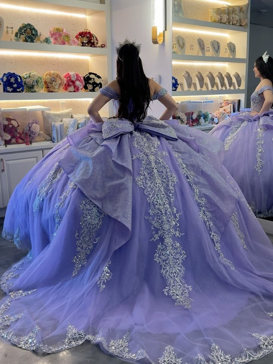 Glittery Tulle Appliqued Beaded Ball Gown Lilac Quinceanera Dresses with Bow HE660