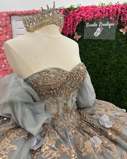 Luxury Glittery Tulle Sweetheart 3D Flowers Sweet 16 Quinceanera Dresses with Bowknot HE954