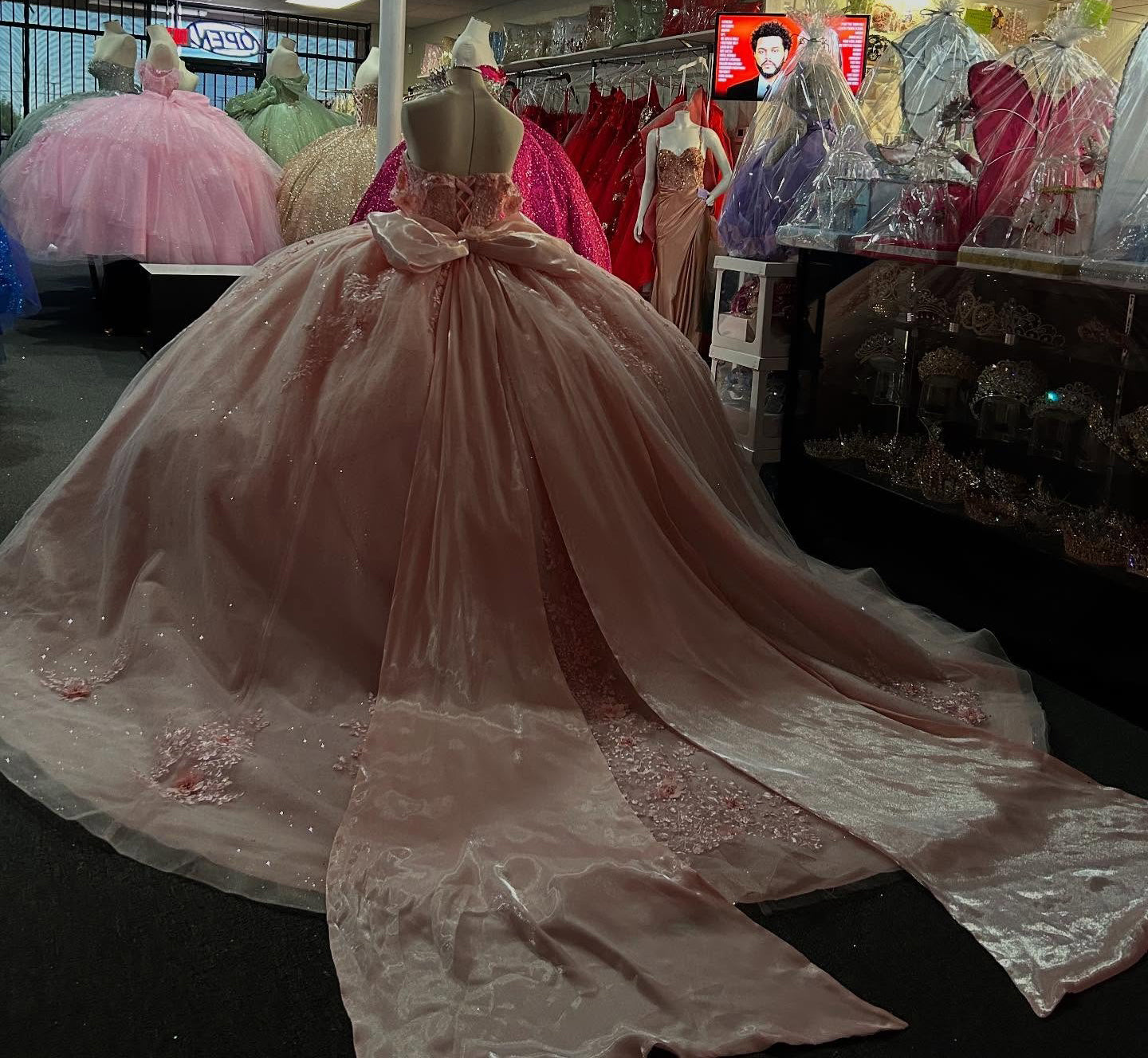 Vestidos de quinceañera con hombros descubiertos, tul princesa, apliques, vestidos de quinceañera HE530