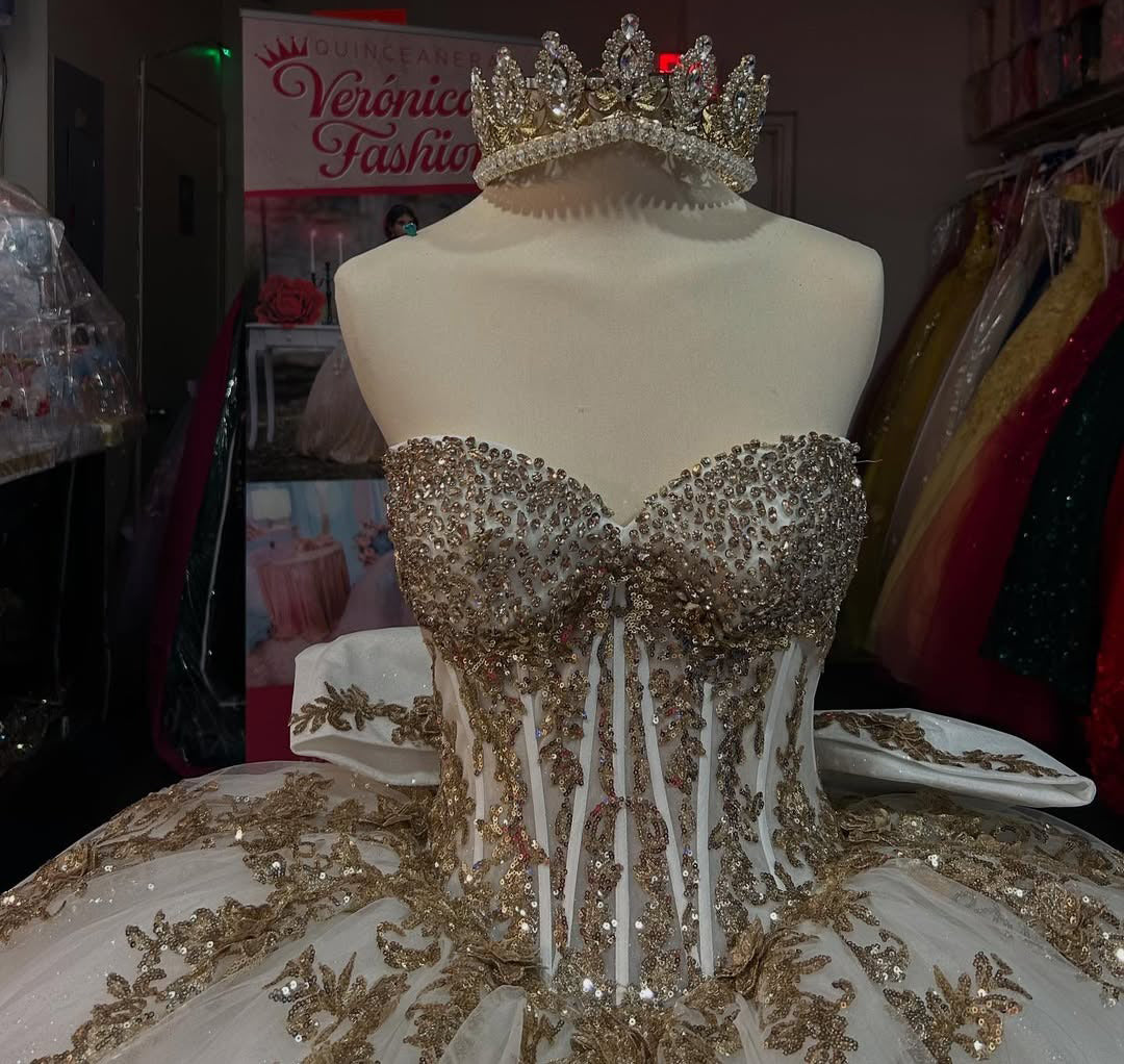 Sweetheart Tulle Appliqued Corset Strapless Champagne Quinceanera Dresses HE880