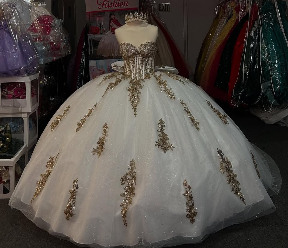Sweetheart Tulle Appliqued Corset Strapless Champagne Quinceanera Dresses HE880
