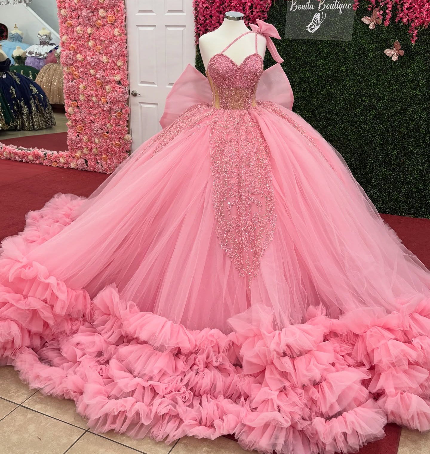 Ball Gown Tulle Ruffles Sweetheart Appliqued Pink Quinceanera Dresses for Sweet 16 HE950
