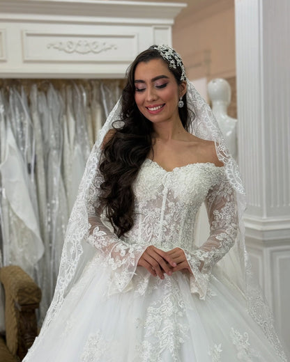 Off Shoulder Tulle Lace Appliqued Boho Wedding Dresses Long Sleeves Wedding Gowns for Bride HE1054