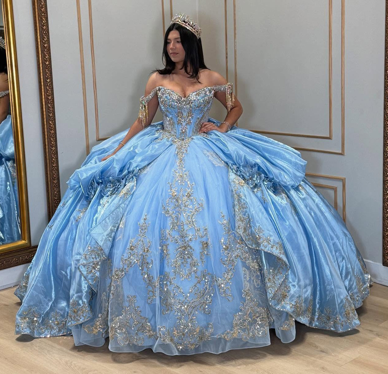 Princess Ball Gown Tulle Lace Beaded Sweet 16 Blue Quinceanera Dresses HE854