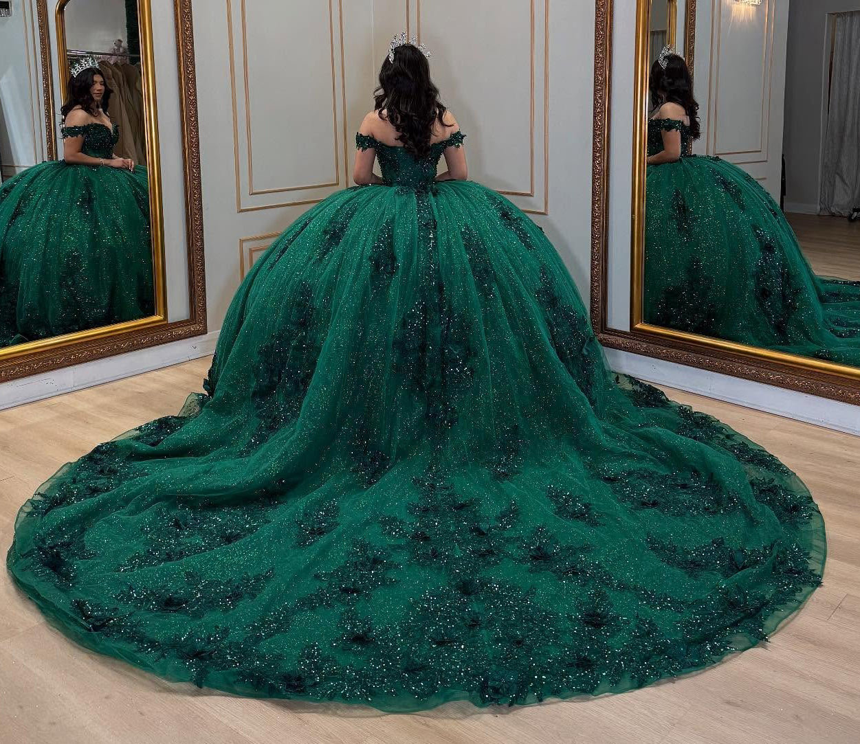 Ball Gown Glittery Tulle Lace Appliqued Green Sweet 16 Quinceanera Dresses HE851