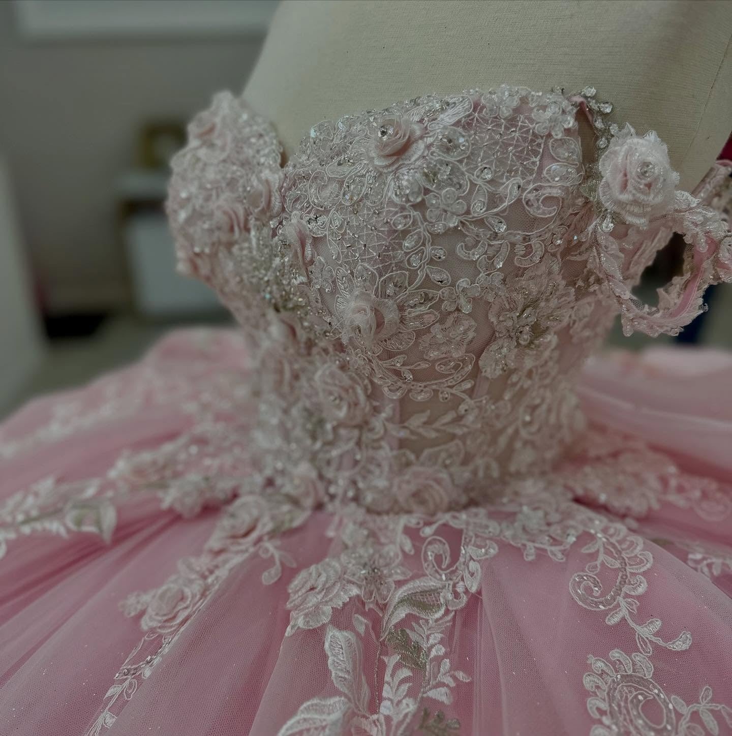 Vestidos de quinceañera con hombros descubiertos, tul princesa, apliques, vestidos de quinceañera HE530