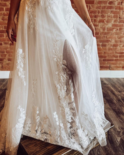 A Line Beach Wedding Dresses for Women Tulle Appliqued Boho V Neck Bridal Gowns HE1128