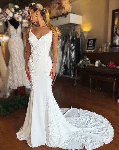 Mermaid Satin V Neck Beach Wedding Dresses Lace Appliqued Wedding Gowns for Bride HE998