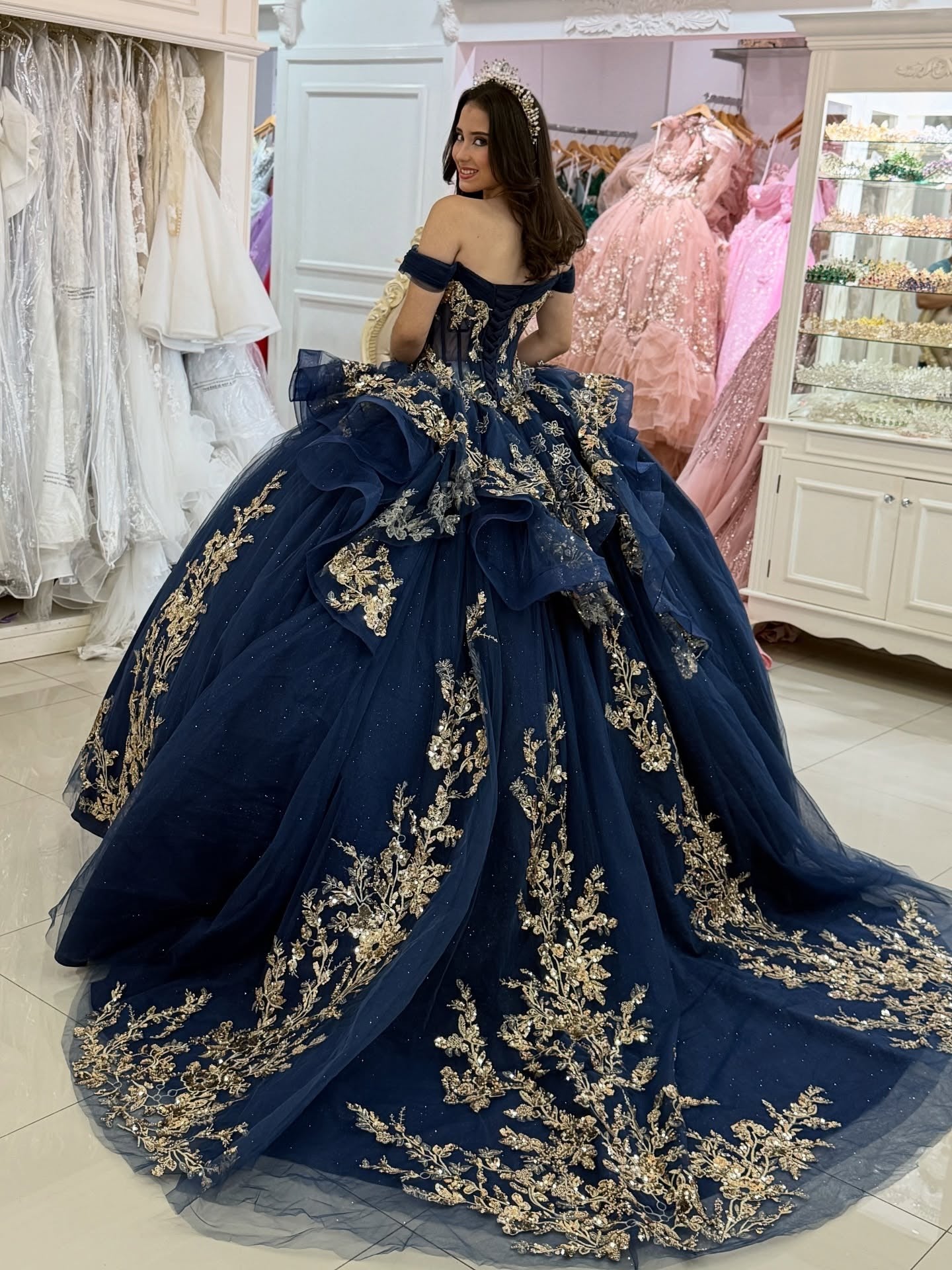 Vestidos de quinceañera con hombros descubiertos, tul princesa, apliques, vestidos de quinceañera HE530