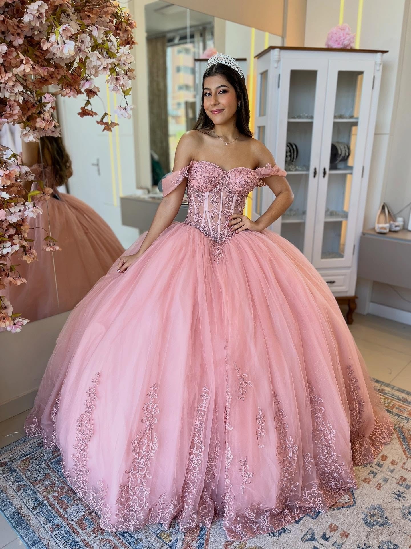 Tulle Lace Appliqued Pink Quinceanera Dresses Corset Sweet 16 Birthday Party Gowns HE962