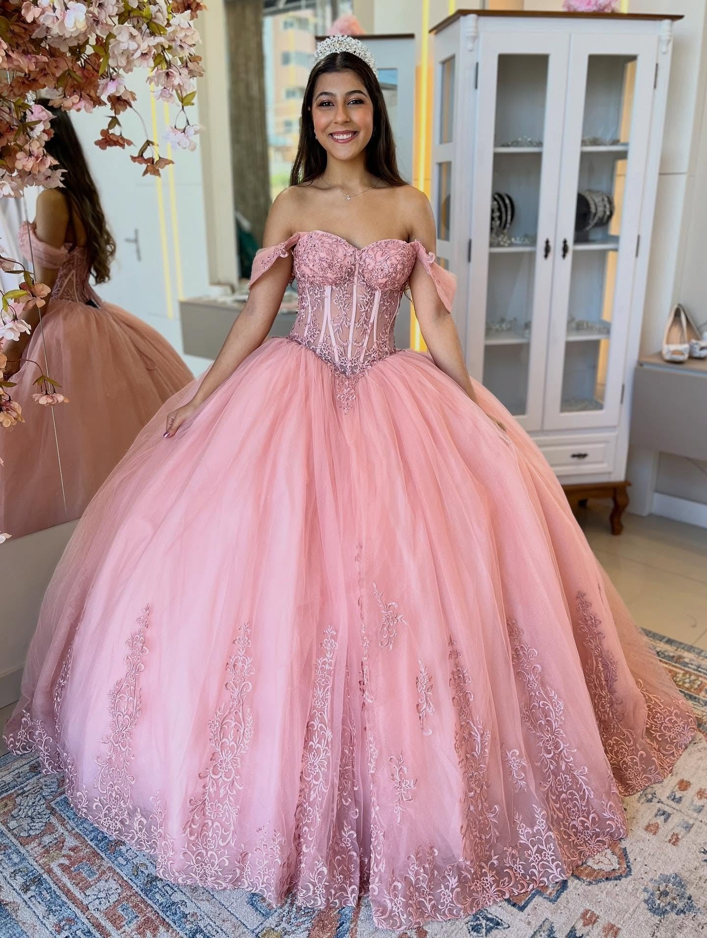 Tulle Lace Appliqued Pink Quinceanera Dresses Corset Sweet 16 Birthday Party Gowns HE962