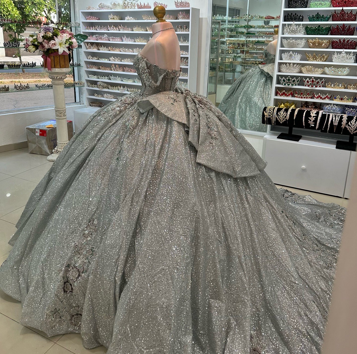 Glittery Tulle Beaded Corset Off Shoulder Quinceanera Dresses for Sweet 16 Party HE966