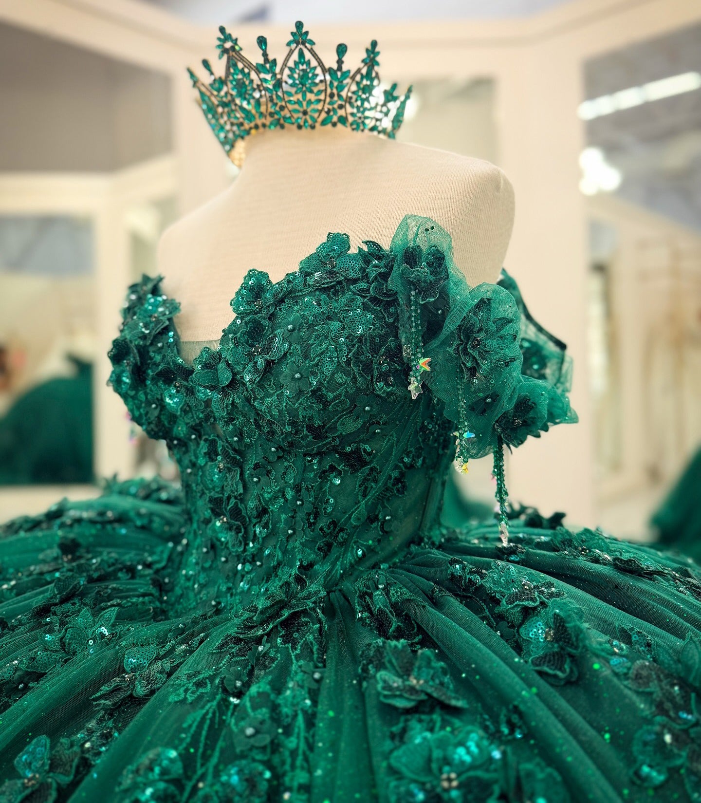 Emerald Green Tulle Appliqued Off Shoulder Quinceanera Dresses for Sweet 16 Party HE967