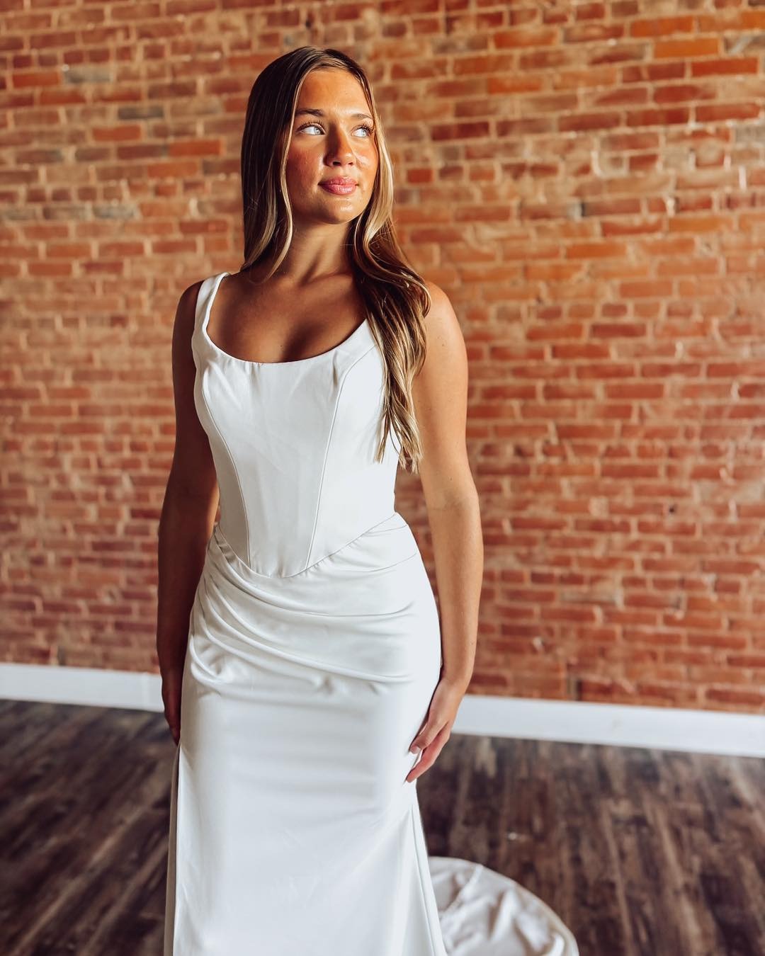 White Satin Mermaid Wedding Dresses Square Neck Corset Wedding Gowns for Bride HE1123