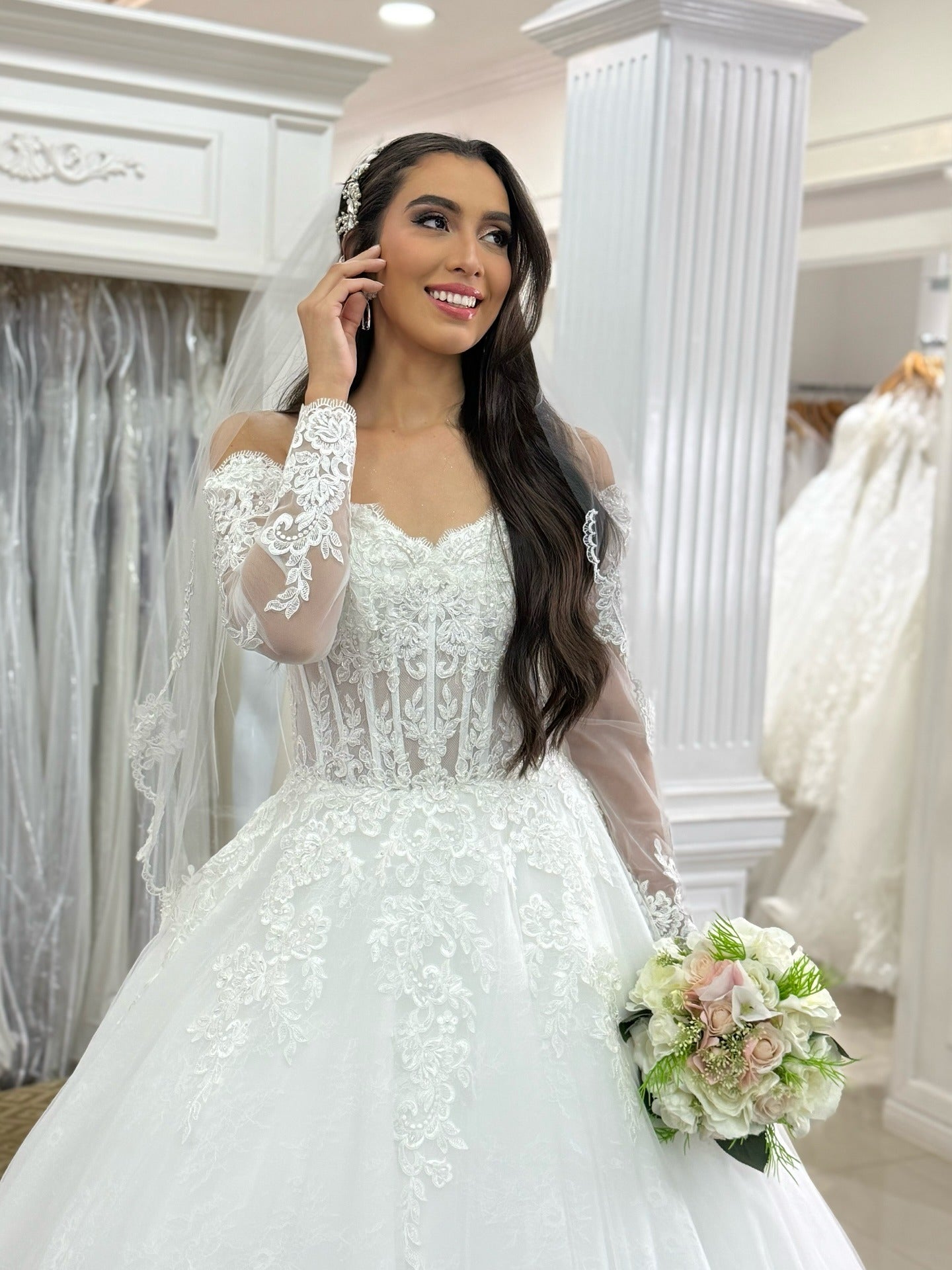 Off Shoulder A Line Tulle Corset Lace Appliqued Wedding Dresses for Women HE989