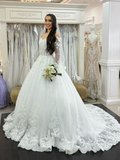 Off Shoulder A Line Tulle Corset Lace Appliqued Wedding Dresses for Women HE989