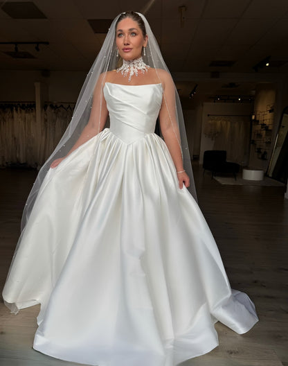 Women's A Line Satin Corset Boho Wedding Dresses Plus Size Bridal Wedding Gowns HE999